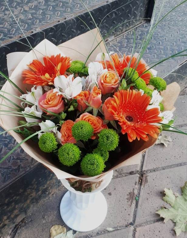 Букет цветов из: Герберы, Хризантемы, Альстромерии и Розы в Сибае
