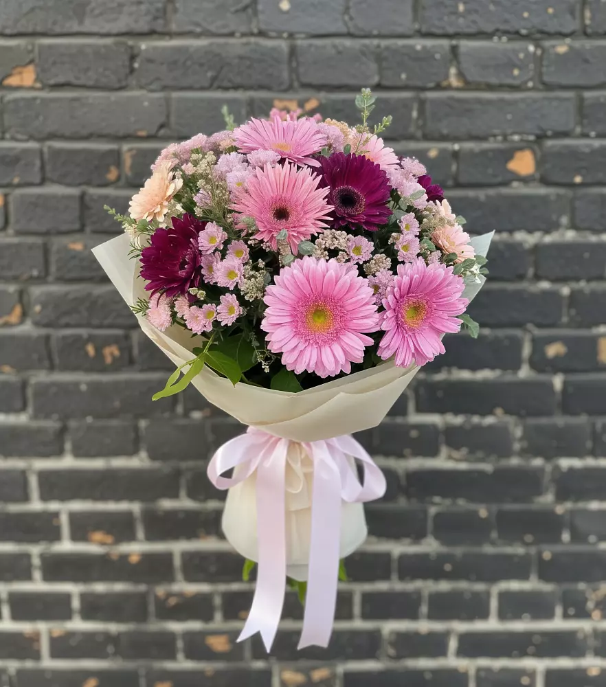 Букет цветов из: Герберы и Хризантемы в Сибае
