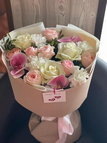 Букет цветов из: Орхидеи, Розы и Гвоздики в Сибае