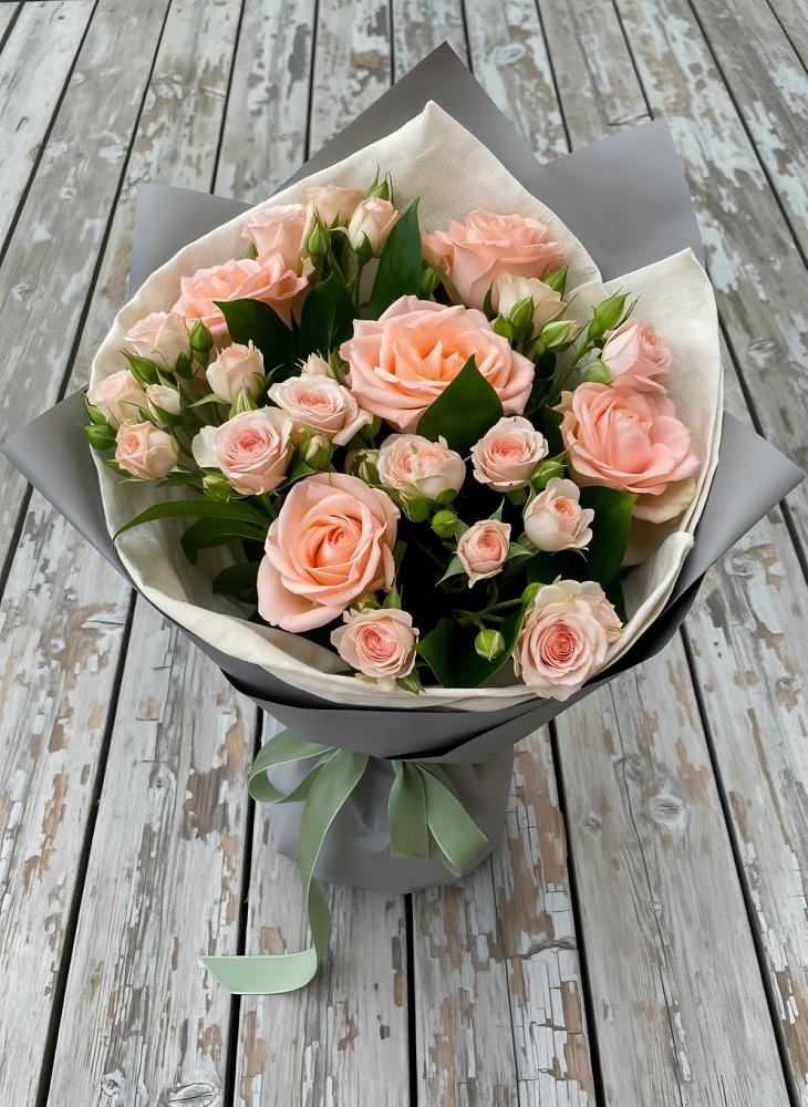 Букет цветов из: Розы в Сибае