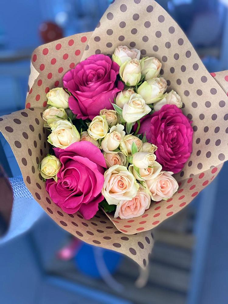 Букет цветов из: Розы в Сибае