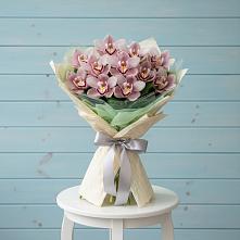 Букет цветов из:  Орхидеи и Розы в Сибае