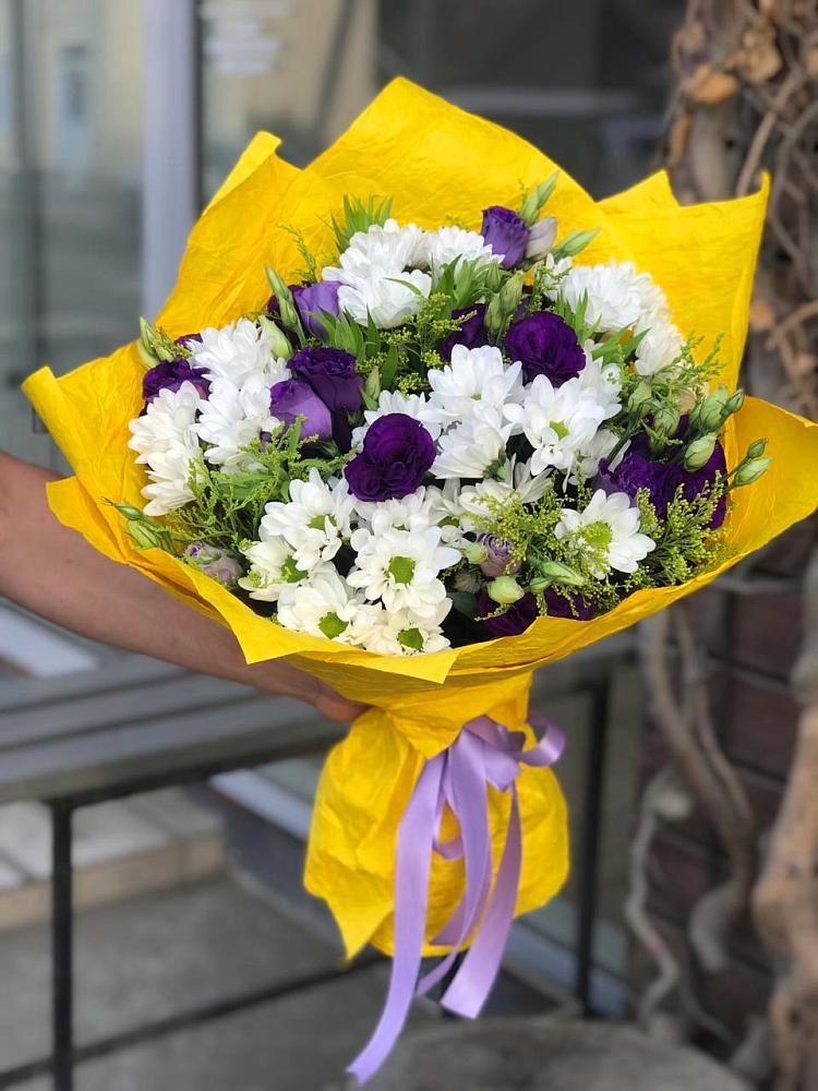 Букет цветов из: Ирисы, Хризантемы и Ромашки в Сибае