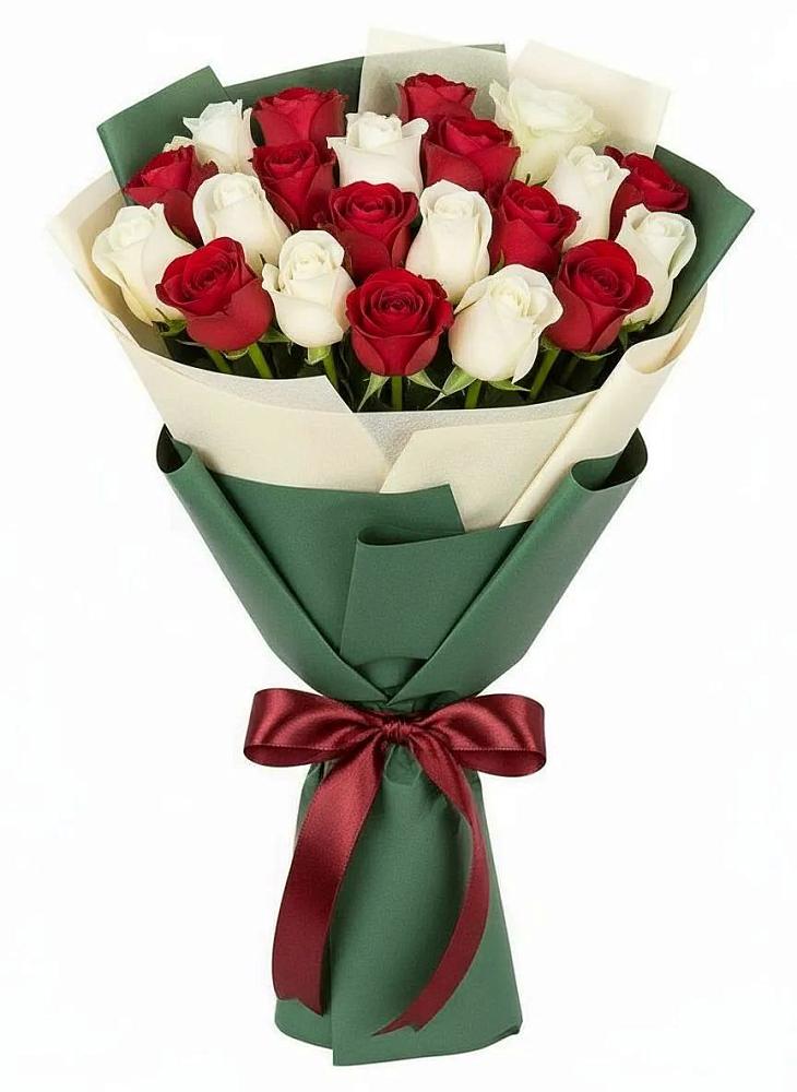 Букет Микс из красных и белых роз в Сибае