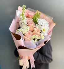 Букет цветов из:  Хризантемы и Розы в Сибае