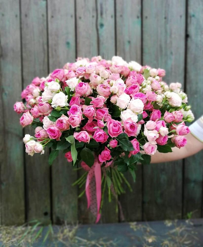 Букет Розовые кустовые розы Натали и Лав Лидия в Сибае