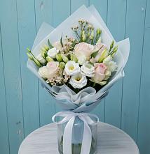 Букет цветов из:  Розы и Лизиантусы в Сибае