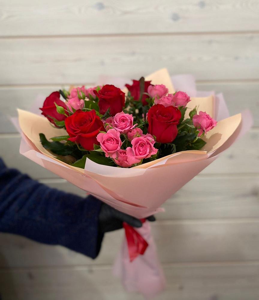 Букет цветов из: Розы в Сибае