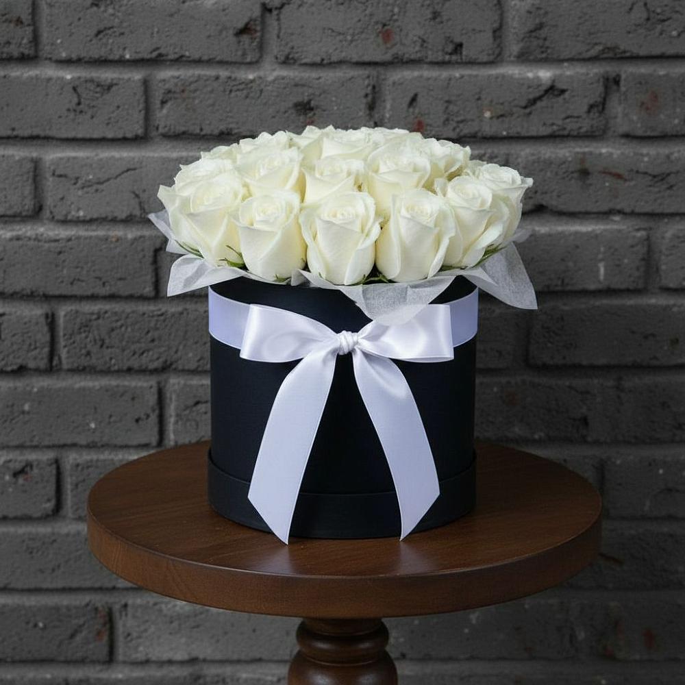 Цветочная композиция из Розы в шляпной коробке в Сибае