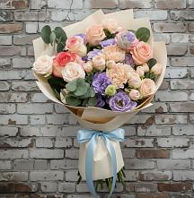 Букет цветов из:  Розы, Лизиантусы и Гвоздики #REPLACE_PRED# Сибае