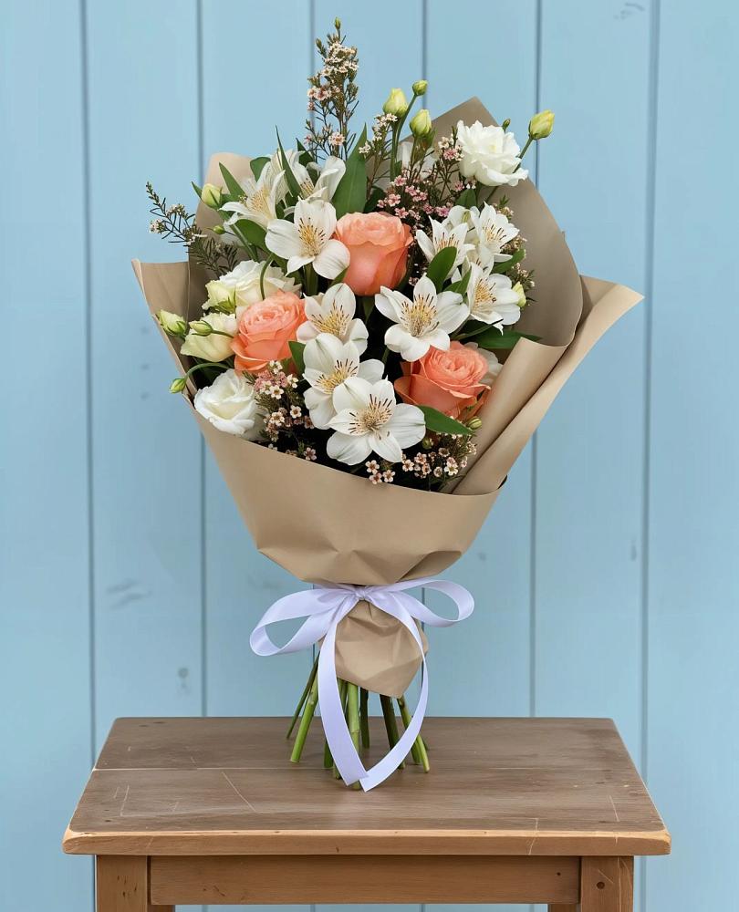 Букет цветов из: Альстромерии, Лизиантусы, Розы и Хризантемы в Сибае