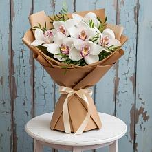 Букет цветов из:  Орхидеи и Розы в Сибае