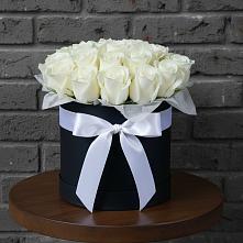 Цветочная композиция из Розы в шляпной коробке в Сибае